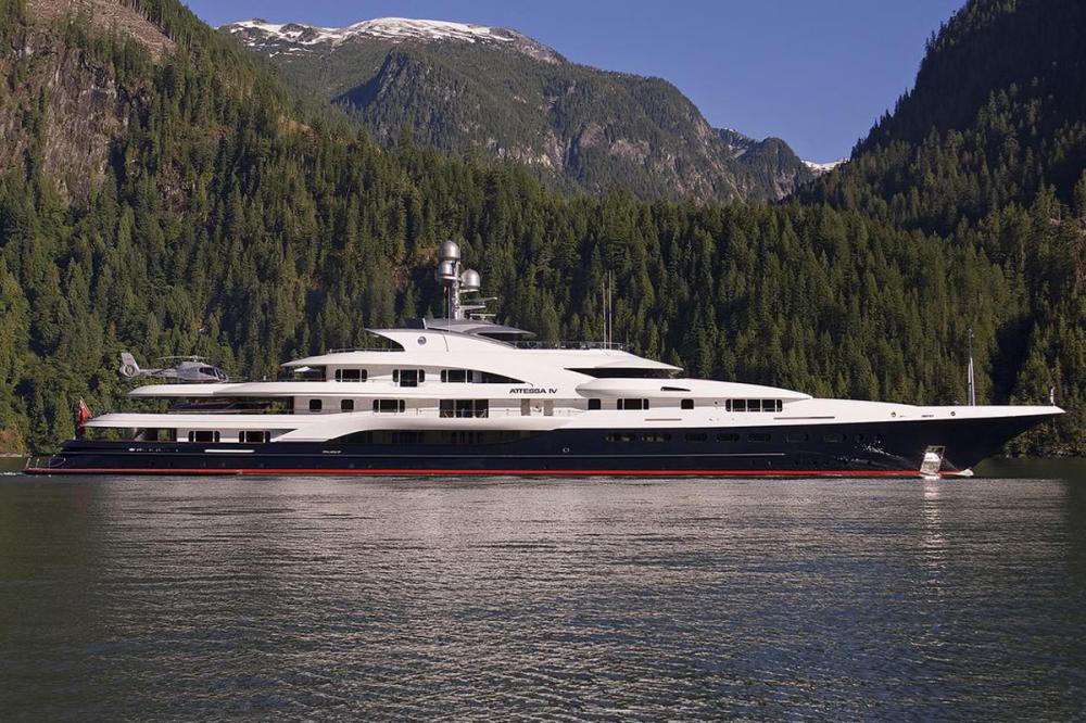Slider yacht image