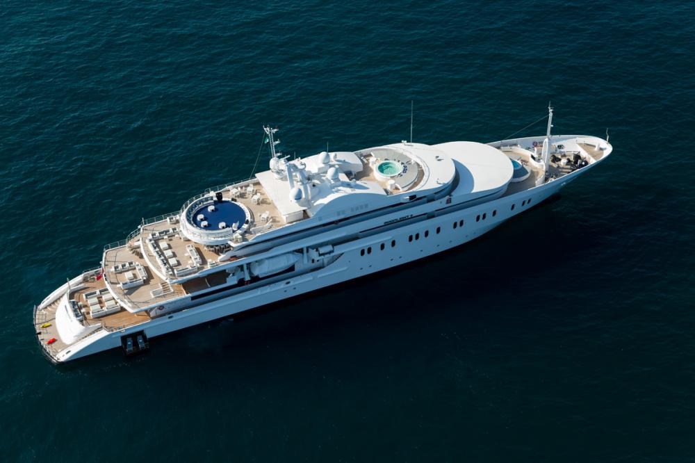Slider yacht image