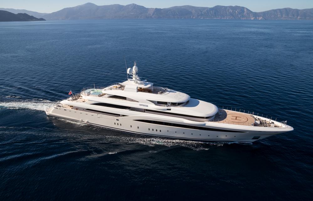 Slider yacht image